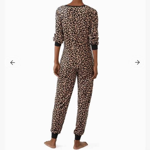 NWT Kate Spade Black and Brown Leopard Velour Jogger Pajama Set Size Medium - Picture 2 of 5